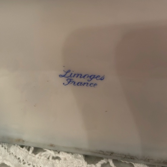 LIMOGES porcelain small box - Picture 5 of 7